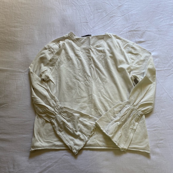 Zara off white bell sleeve shirt - Picture 1 of 4